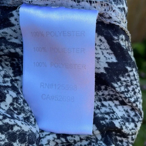 Ellen Tracy 3/4 quarter sleeve women’s blouse size small - Picture 4 of 6